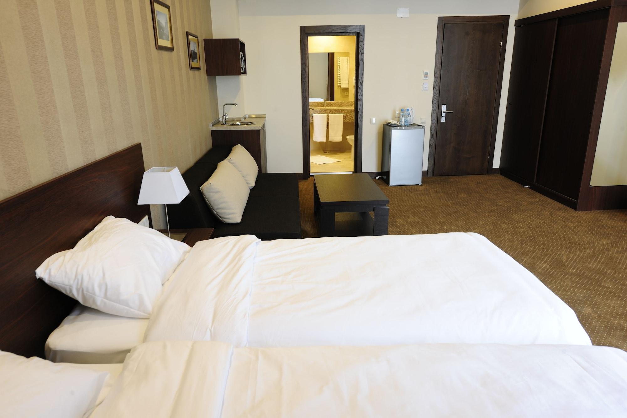 Citrus Hotel Тбилиси Екстериор снимка