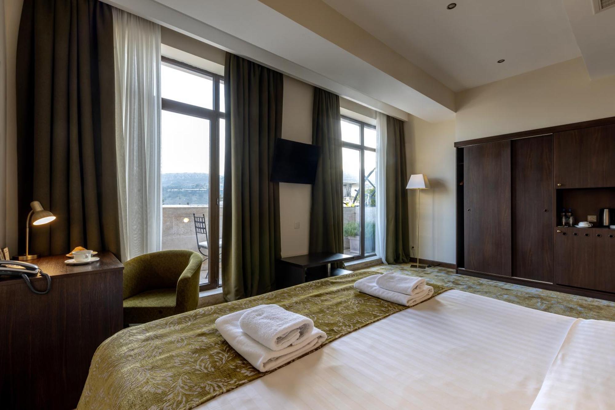 Citrus Hotel Тбилиси Екстериор снимка