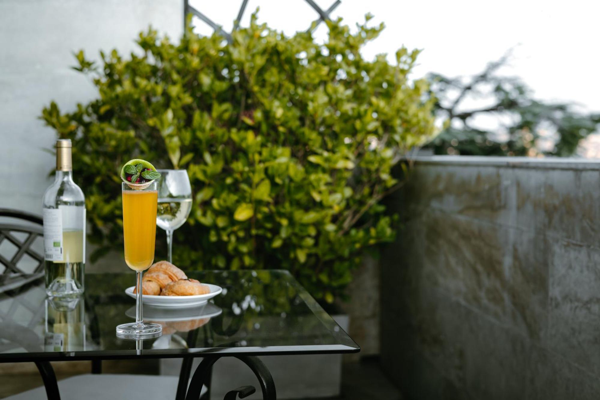 Citrus Hotel Тбилиси Екстериор снимка